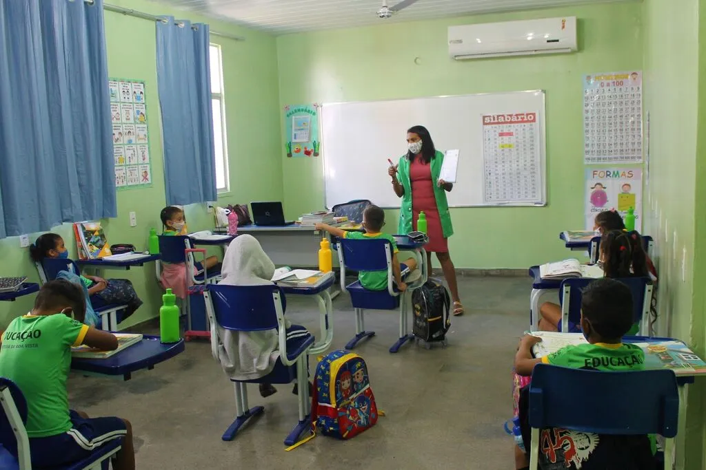 Ensino remoto durante a pandemia afeta alfabetização de crianças venezuelanas