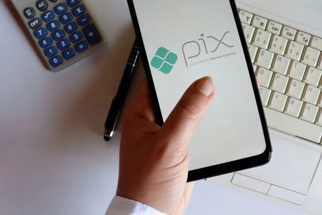 Em vigor a partir de julho de 2027, pensão poderá ser paga automaticamente via Pix